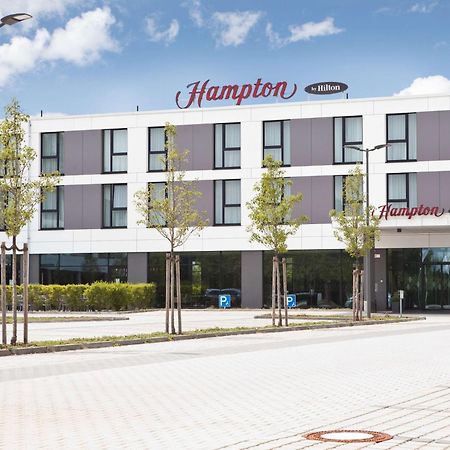 Hampton By Hilton Munich Airport South Hotel Hallbergmoos Exterior foto